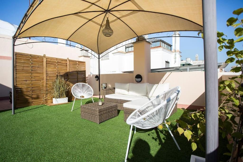 ESSE Ático. Precioso ático con terraza en pleno centro Apartamento Sevilha Exterior foto